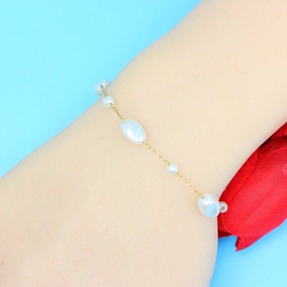 Chic & Stylish Bracelet – A Thoughtful Gift for Women and Girls, DYC1233 - Picture 1 of 7